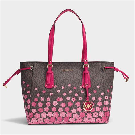 michael kors tote bag 2022|Michael Kors bags on discount.